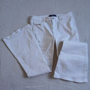 hollister ♡ vintage flare high rise white soft stretch jeans 30 11